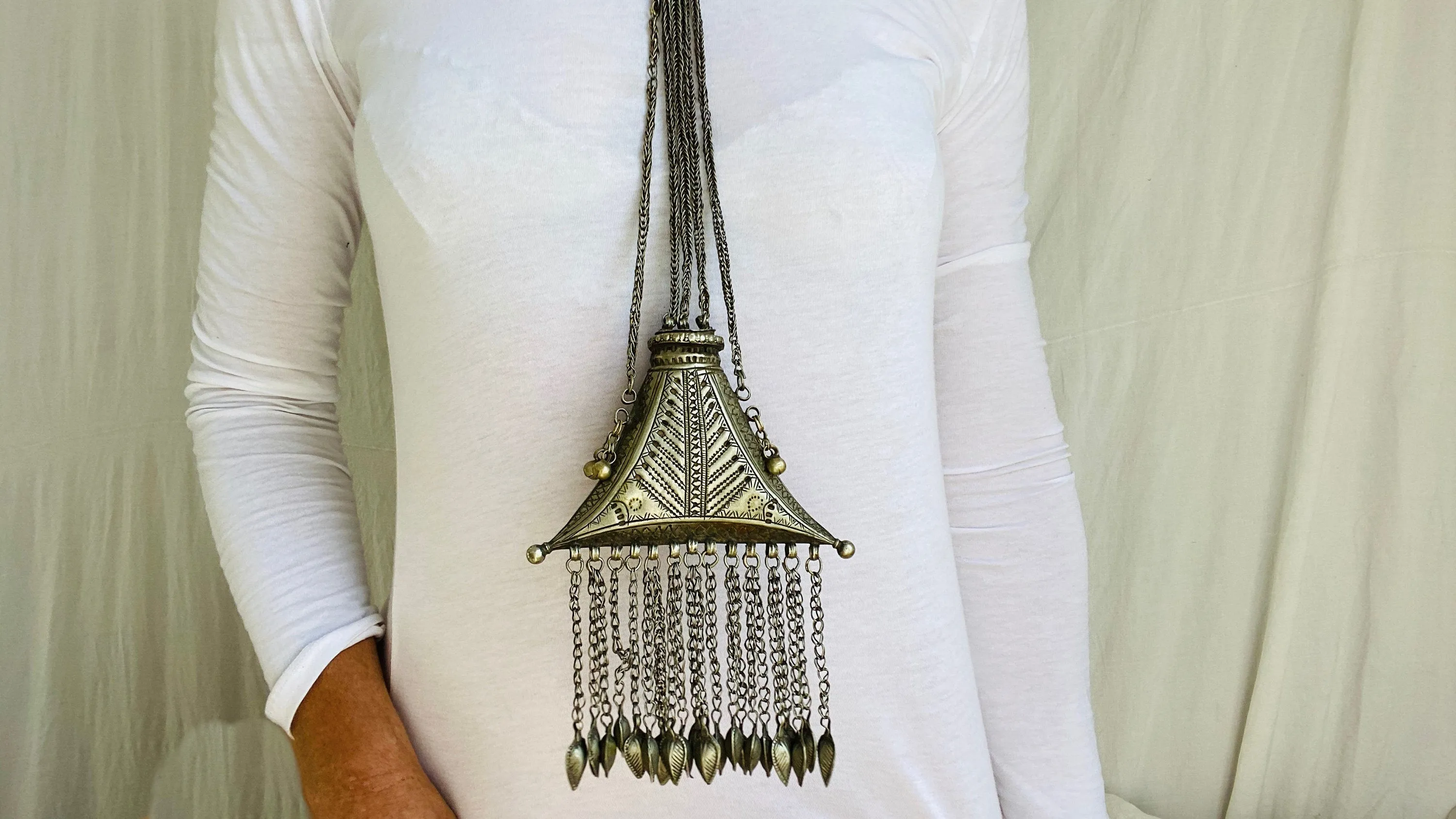 Hazaragi Vessel Pendant Necklace