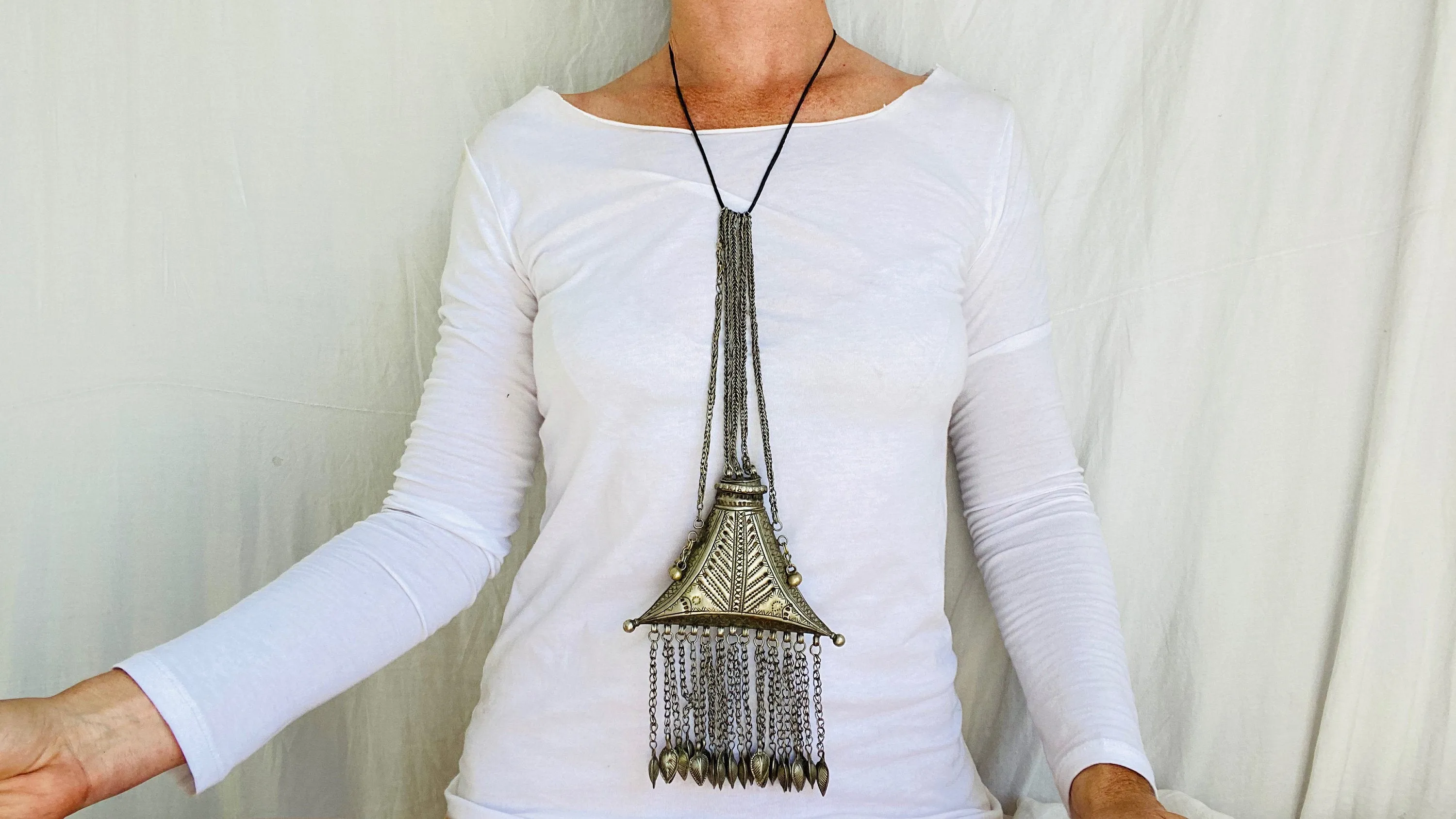 Hazaragi Vessel Pendant Necklace