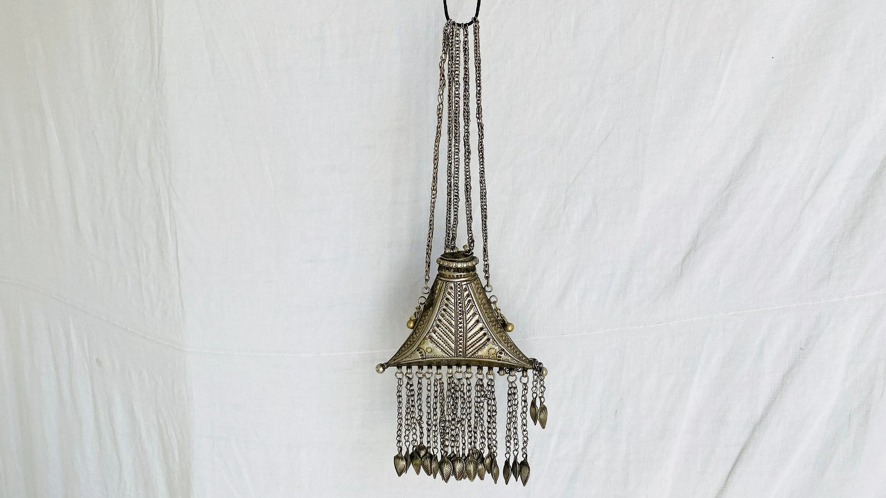 Hazaragi Vessel Pendant Necklace