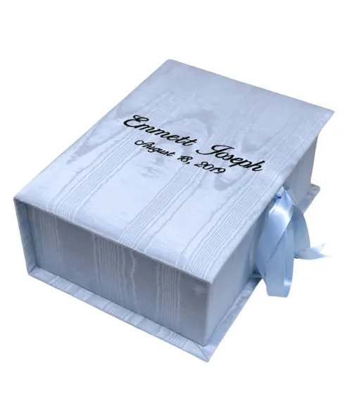 Medium Baby Keepsake Box in Baby Moir