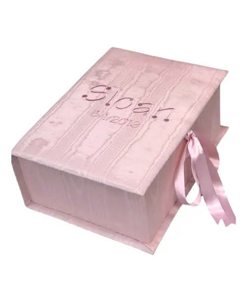 Medium Baby Keepsake Box in Baby Moir
