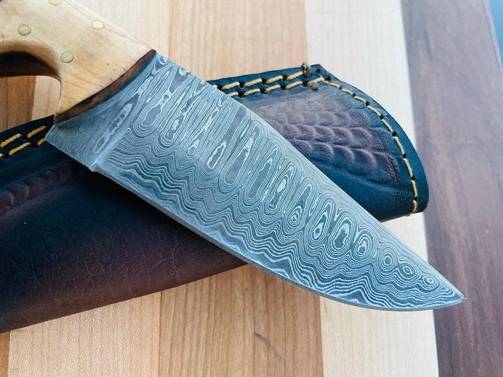 RusticLoom Damascus Utility Knife by Titan TK-082